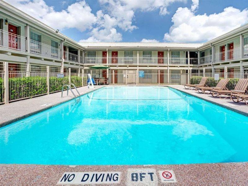 Travelodge By Wyndham North Richland Hills/Dallas/Ft Worth Екстер'єр фото