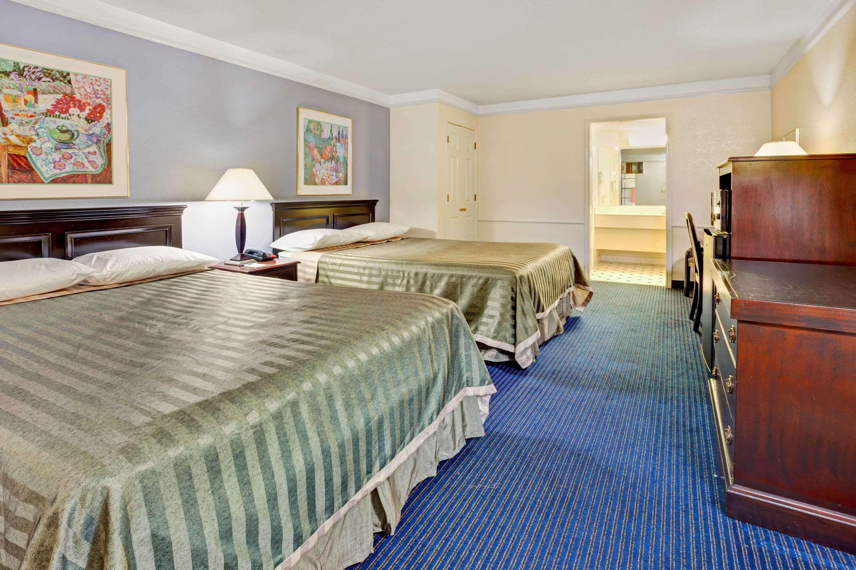 Travelodge By Wyndham North Richland Hills/Dallas/Ft Worth Екстер'єр фото