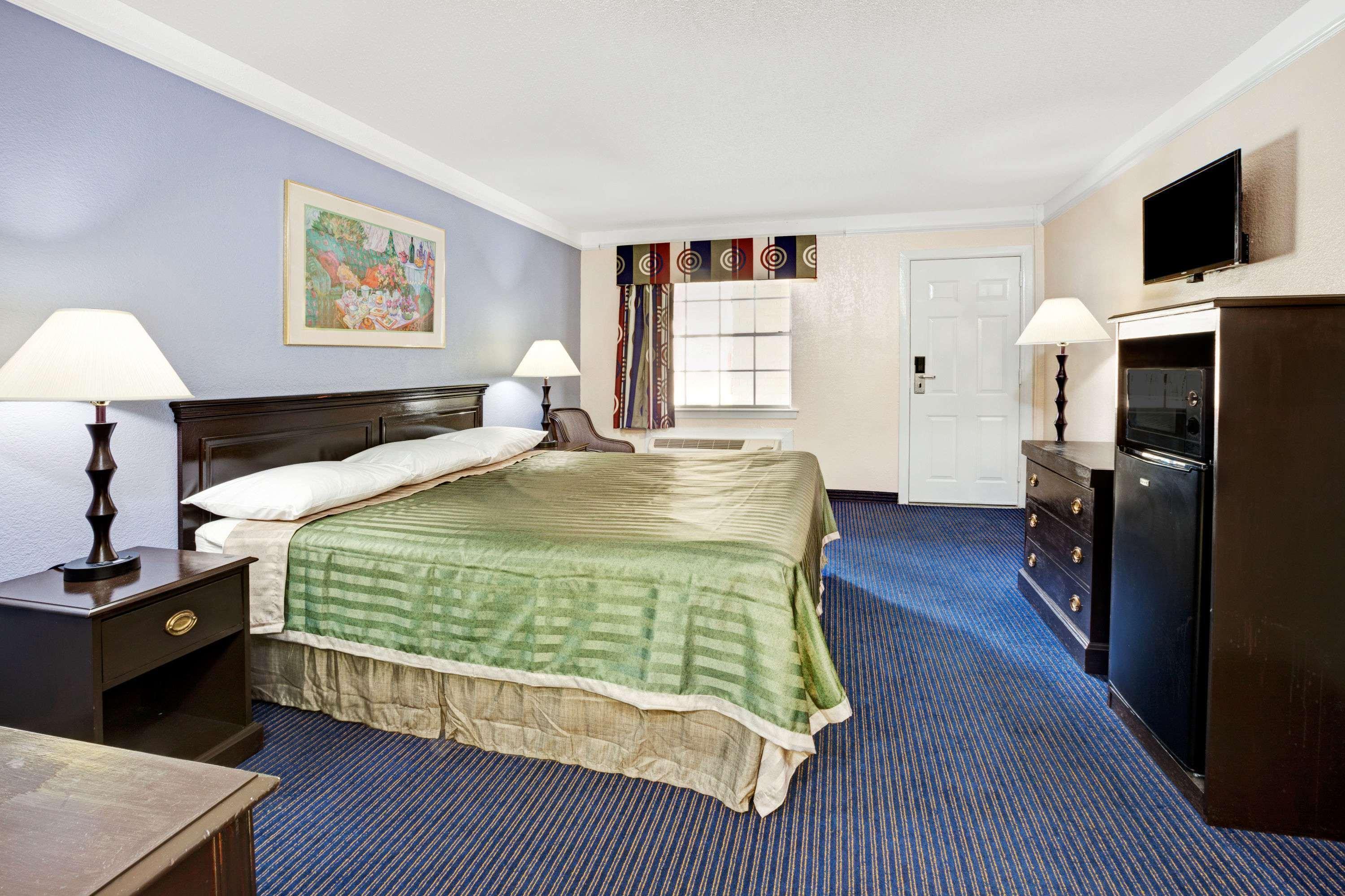 Travelodge By Wyndham North Richland Hills/Dallas/Ft Worth Екстер'єр фото