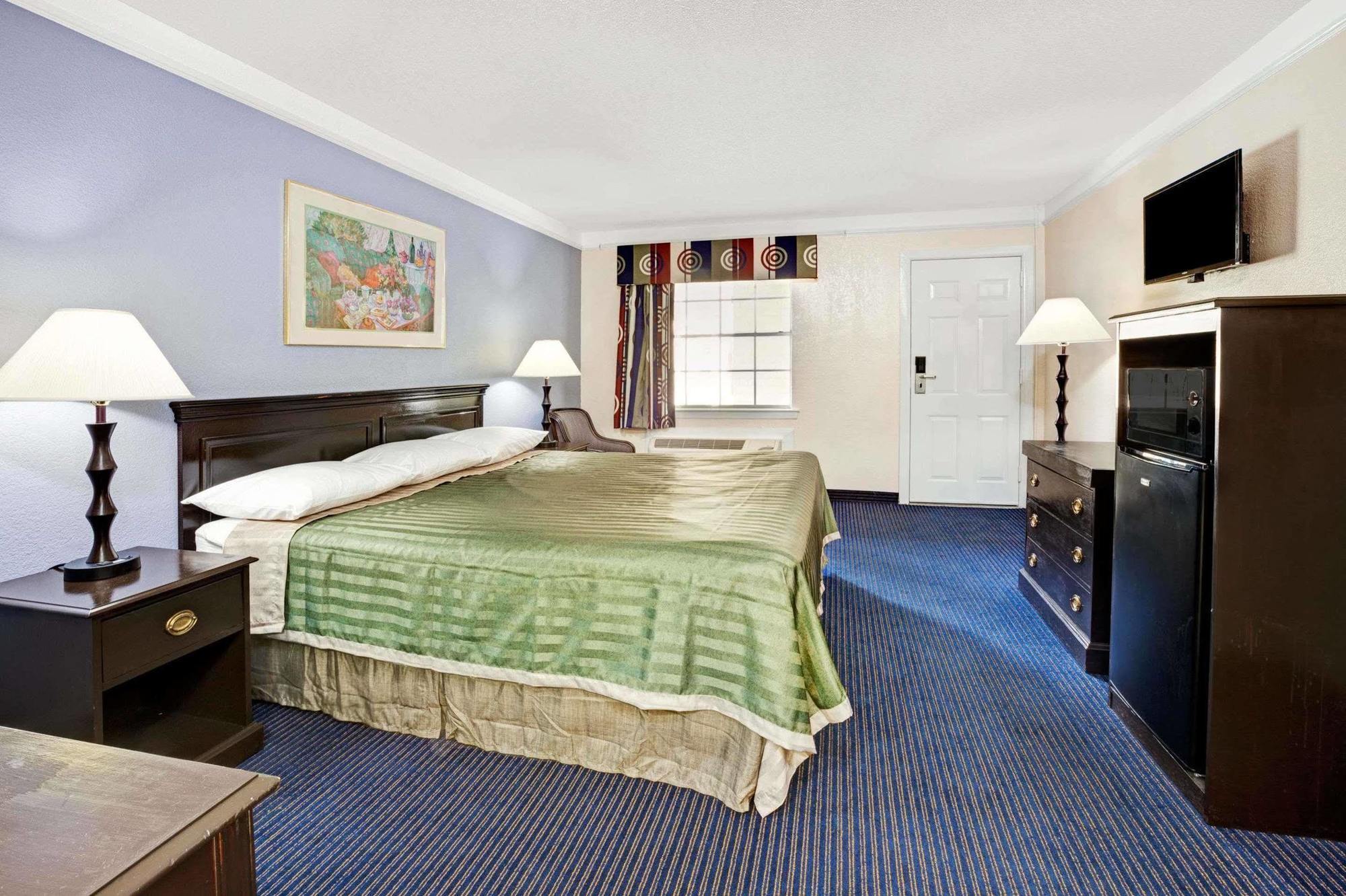 Travelodge By Wyndham North Richland Hills/Dallas/Ft Worth Екстер'єр фото